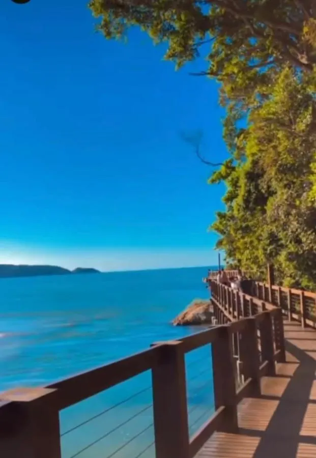 Bombas/ Bombinhas, A 50M Do Mar, Apartamento 2 Quartos, Com Churrasqueira Na Sacada, Ar E Wi-Fi Bombinhas